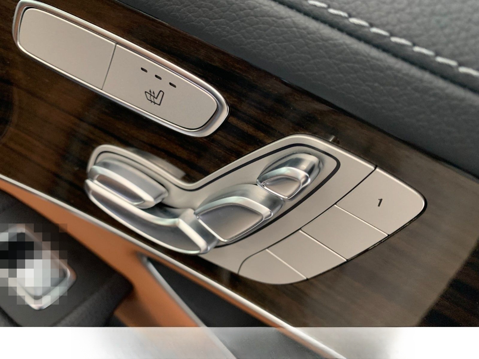 Mercedes-Benz GLC 300 de 4M AMGLine|Distr+|Pano|Memory|Keyless foto 5