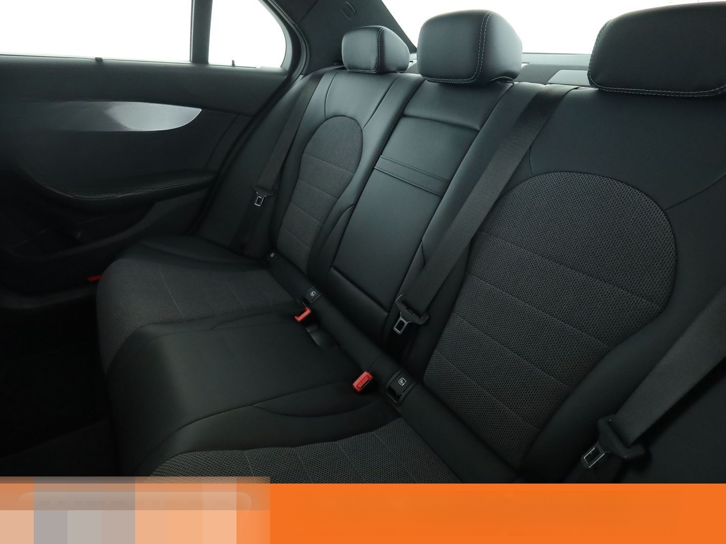 Mercedes-Benz C 200 4Matic Edition Avantgarde Aut.*NAVI*LED* foto 14