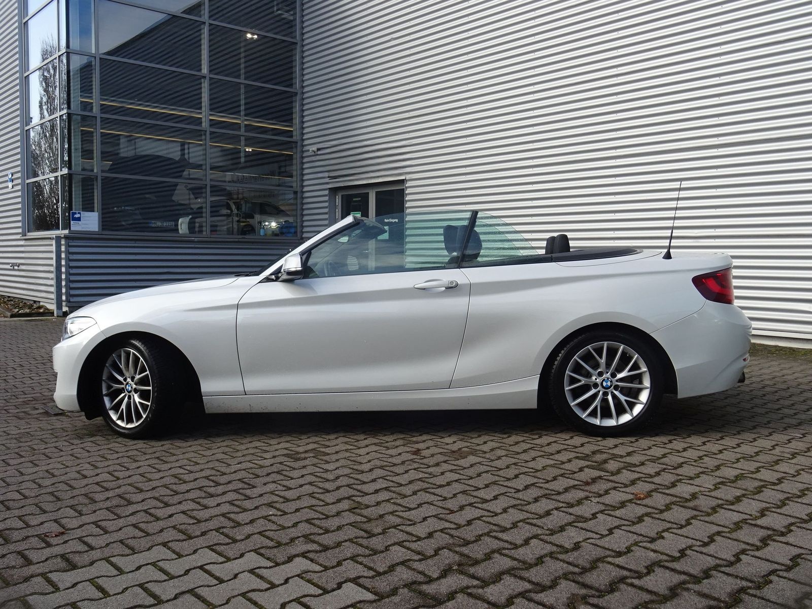 BMW 228i Cabrio Advantage Xenon Navi HiFi elSitze SH foto 5