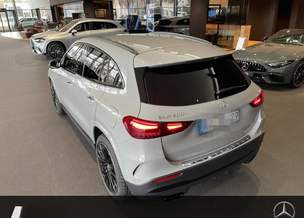 Mercedes-Benz GLA 200 AMG+MULTIBEAM+KEYLESS+360°+TOTWKL+SOUND+ foto 7