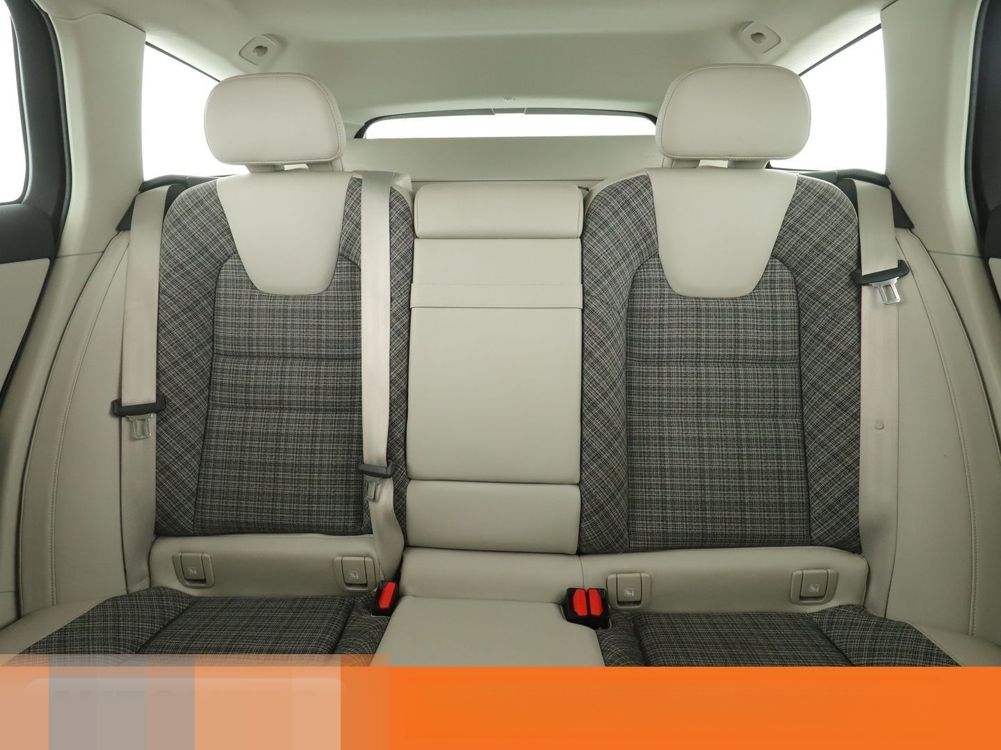 Volvo V60 2.0 D4 Momentum Aut.*NAV*LED*ACC*CAM*PDC*SHZ foto 16