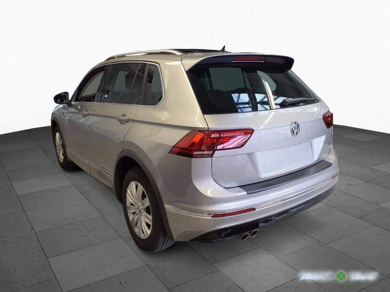 Volkswagen Tiguan R-Line 2.0 TSI DSG 4M Pano 360° AHK HUD L foto 2