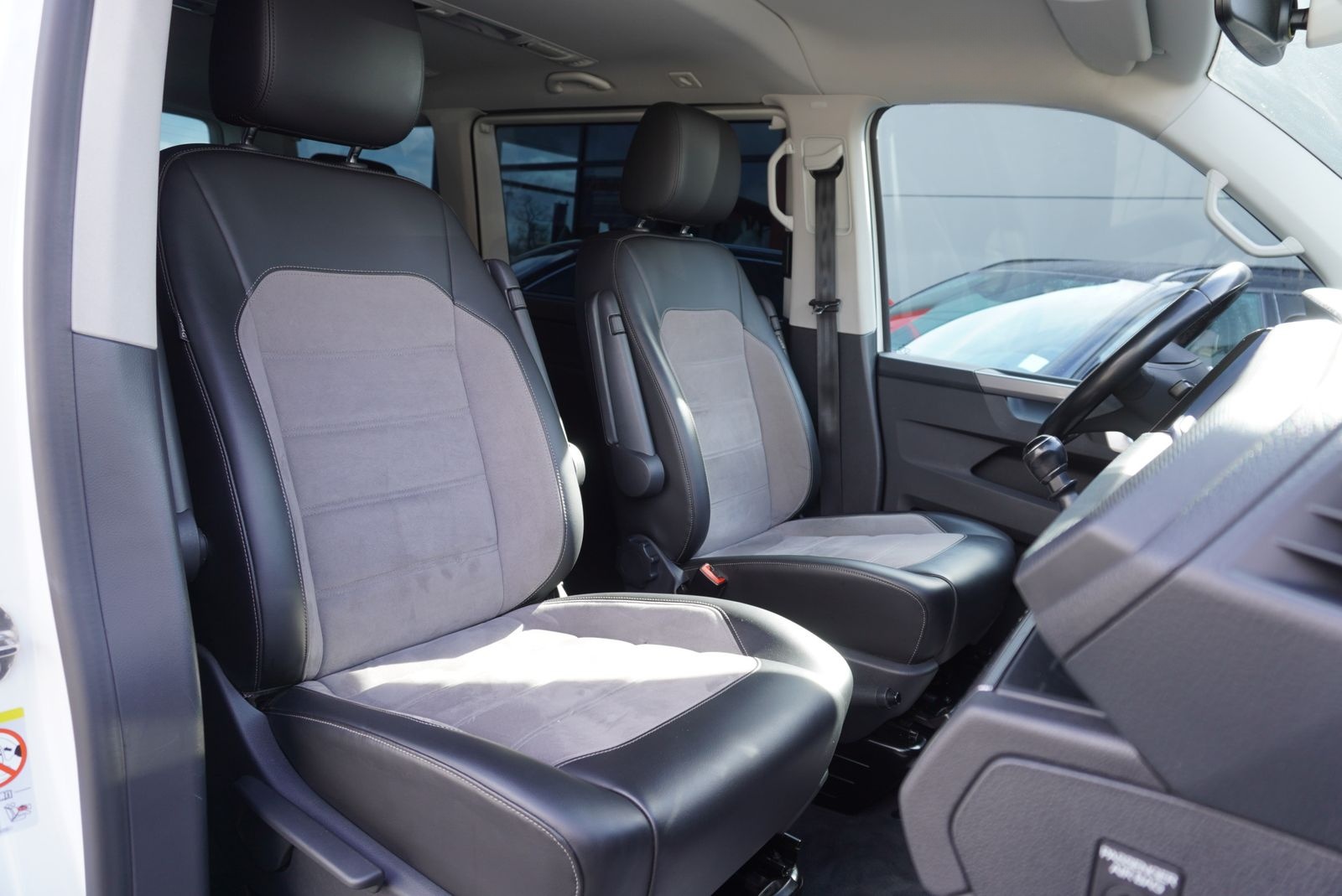 Volkswagen T6 Multivan Generation Six/Kamera/AHK/Navi/LED/ foto 10