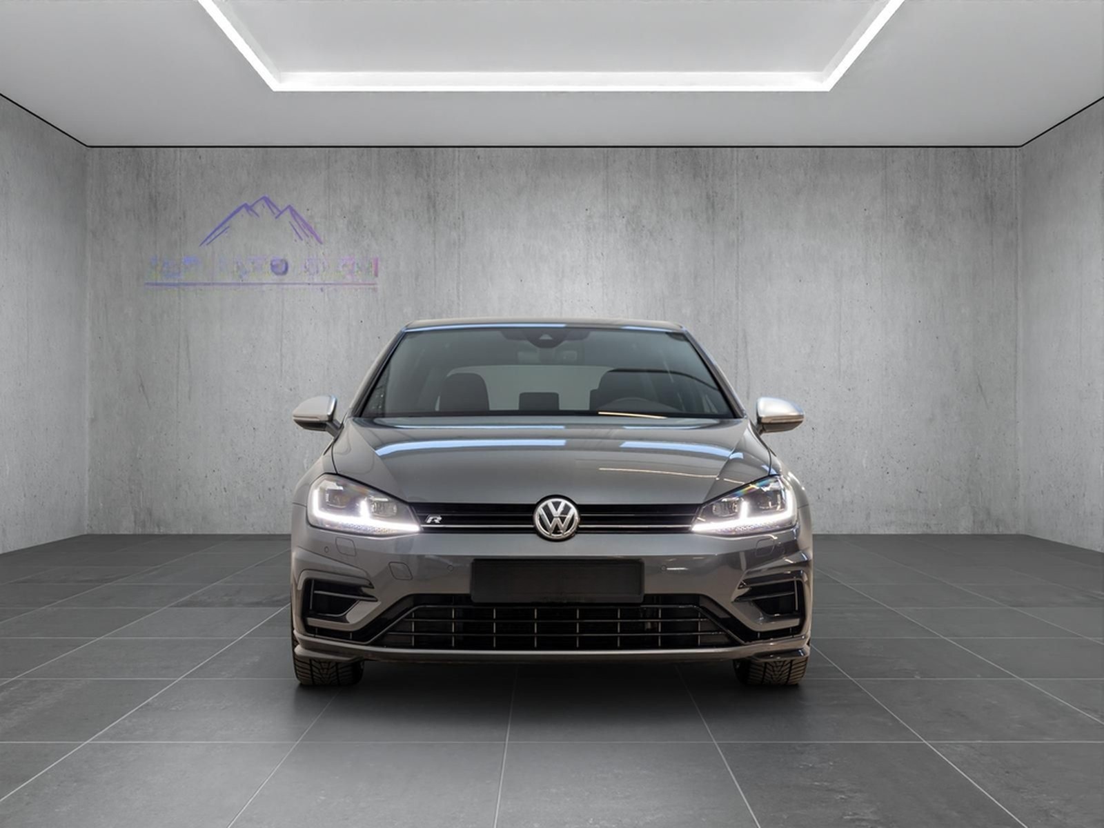Volkswagen Golf R BMT/4Motion 2.0 TSI VC/ACC/AMBIENTE foto 2