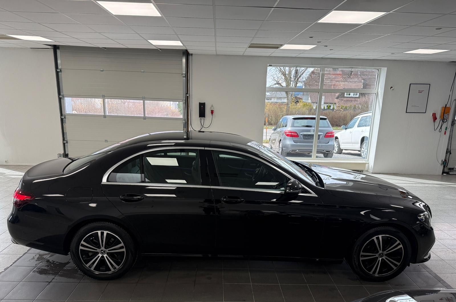 Mercedes-Benz E200 4Matic/Ambiente/Kamera/Keyless/Garantie/AHK foto 9