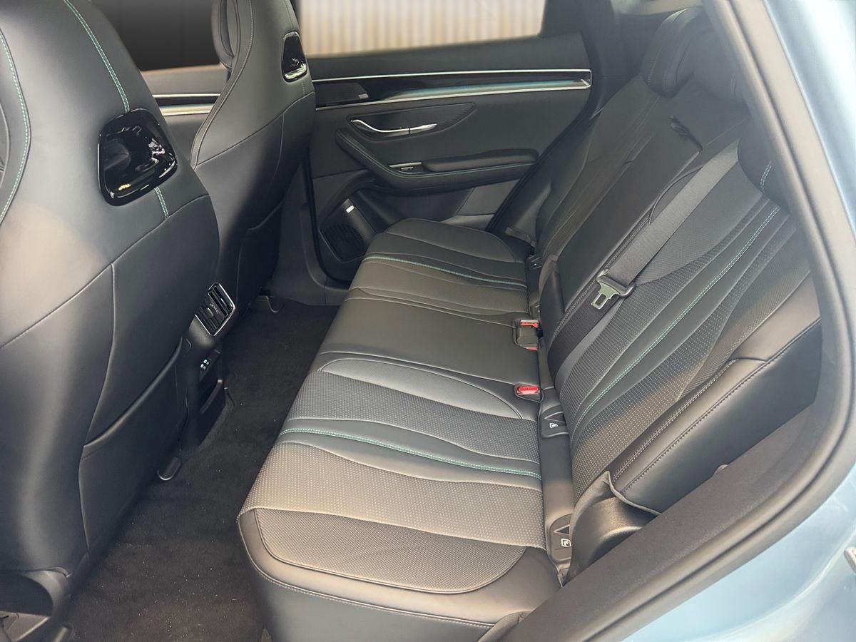 BYD Seal U 238 kW 1.5 PHEV DM-i Design foto 12