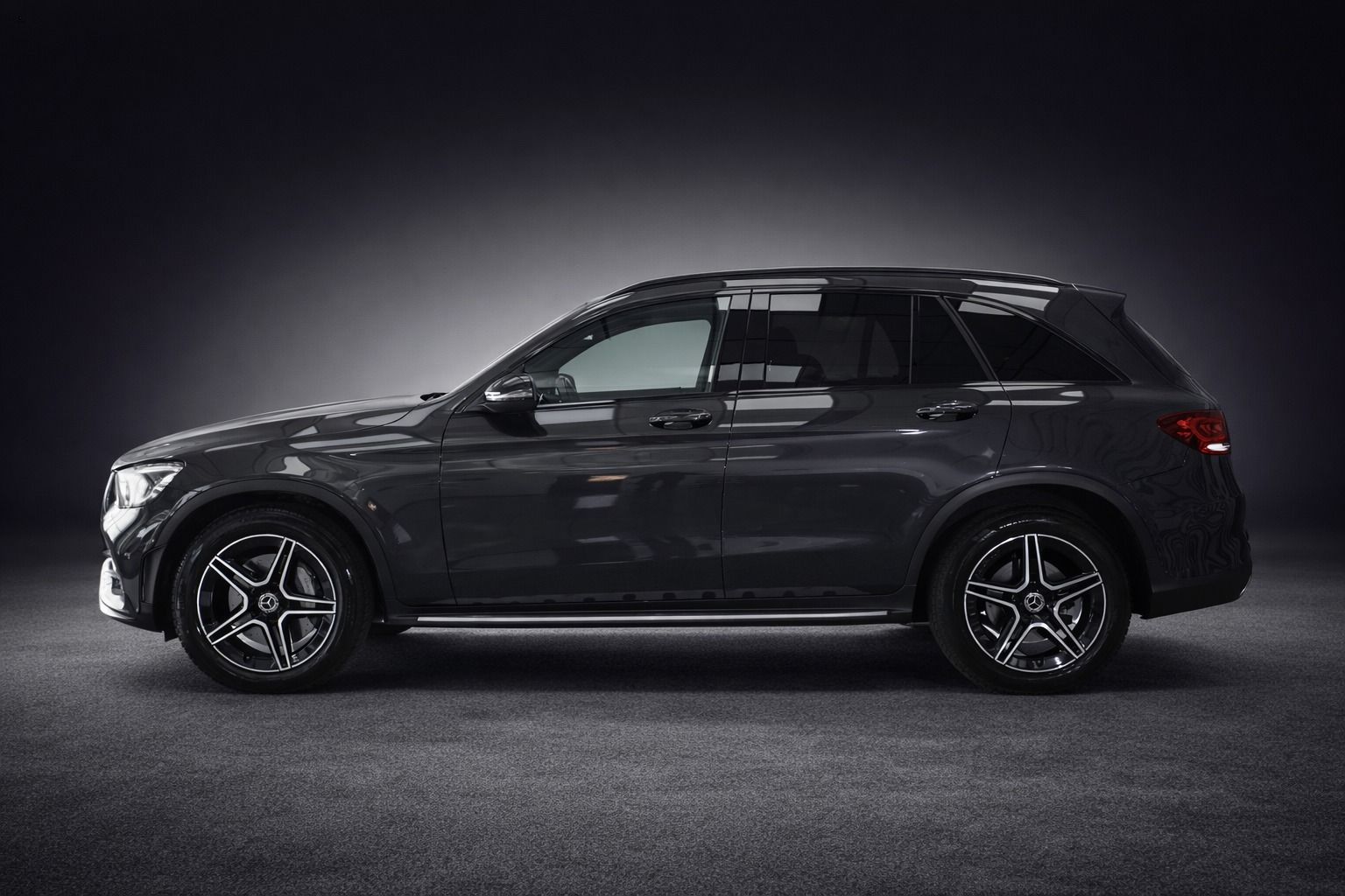 Mercedes-Benz GLC 200 4MATIC*3x AMG SPORT*WIDE*PANO*MBUX*DISTR foto 4