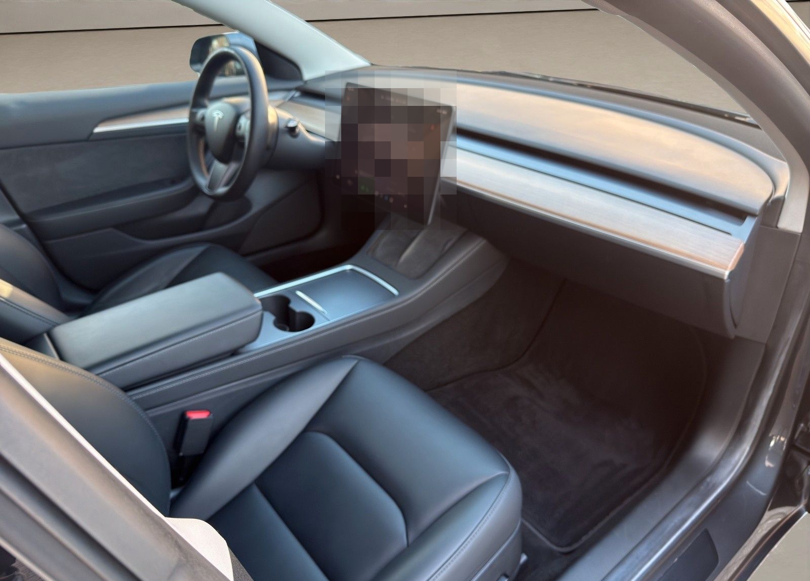 Tesla Model 3 foto 17