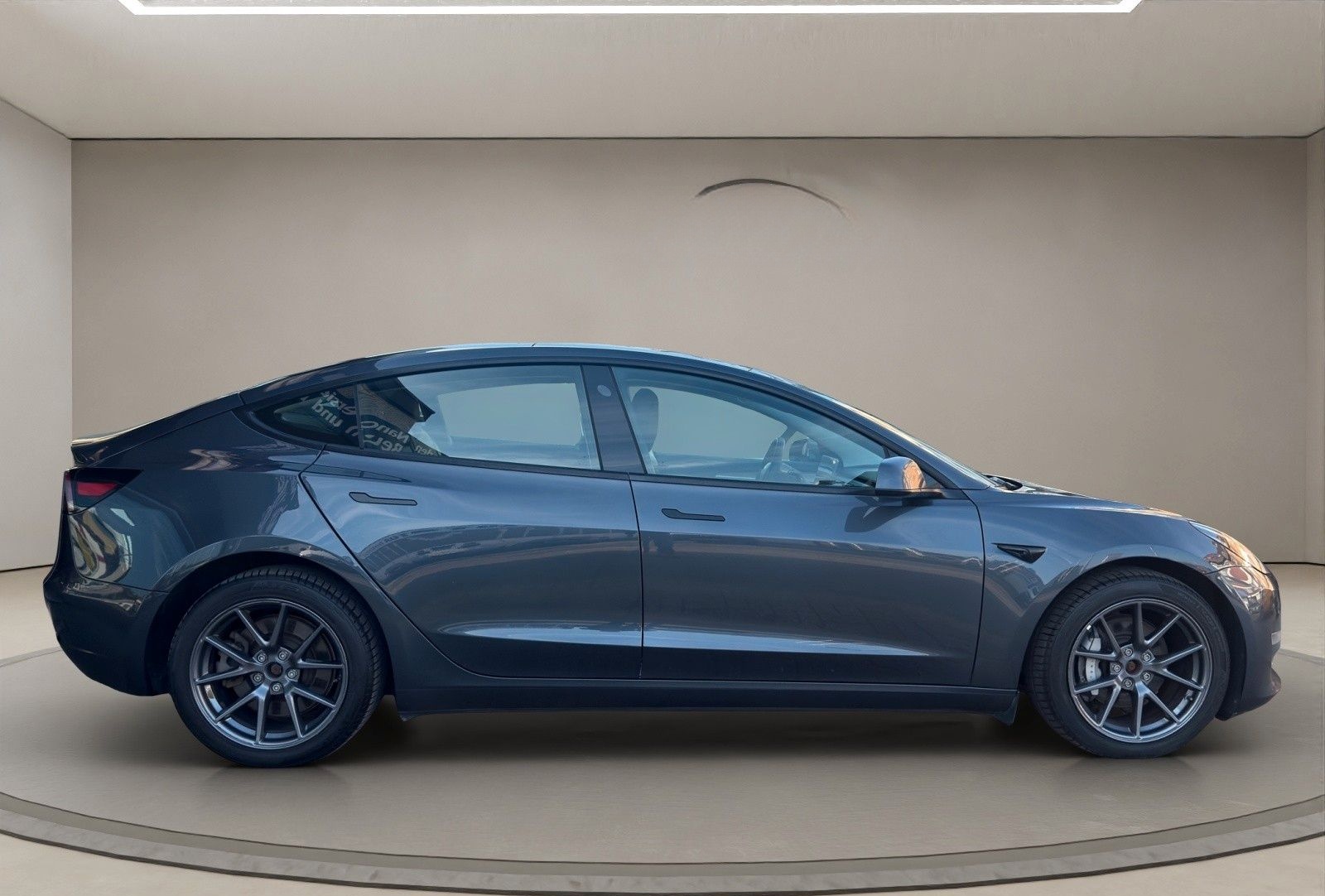 Tesla Model 3 foto 6