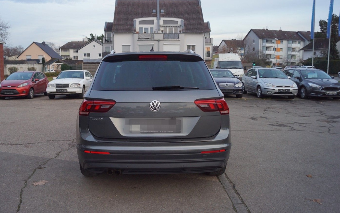 Volkswagen Tiguan 1.5 TSI Comfortline AHK+ACC+Navi+Ambiente foto 2