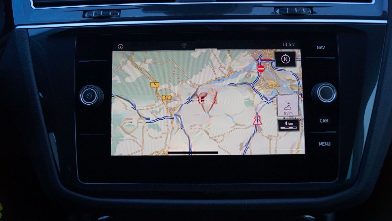 Volkswagen Tiguan 1.5 TSI Comfortline AHK+ACC+Navi+Ambiente foto 23