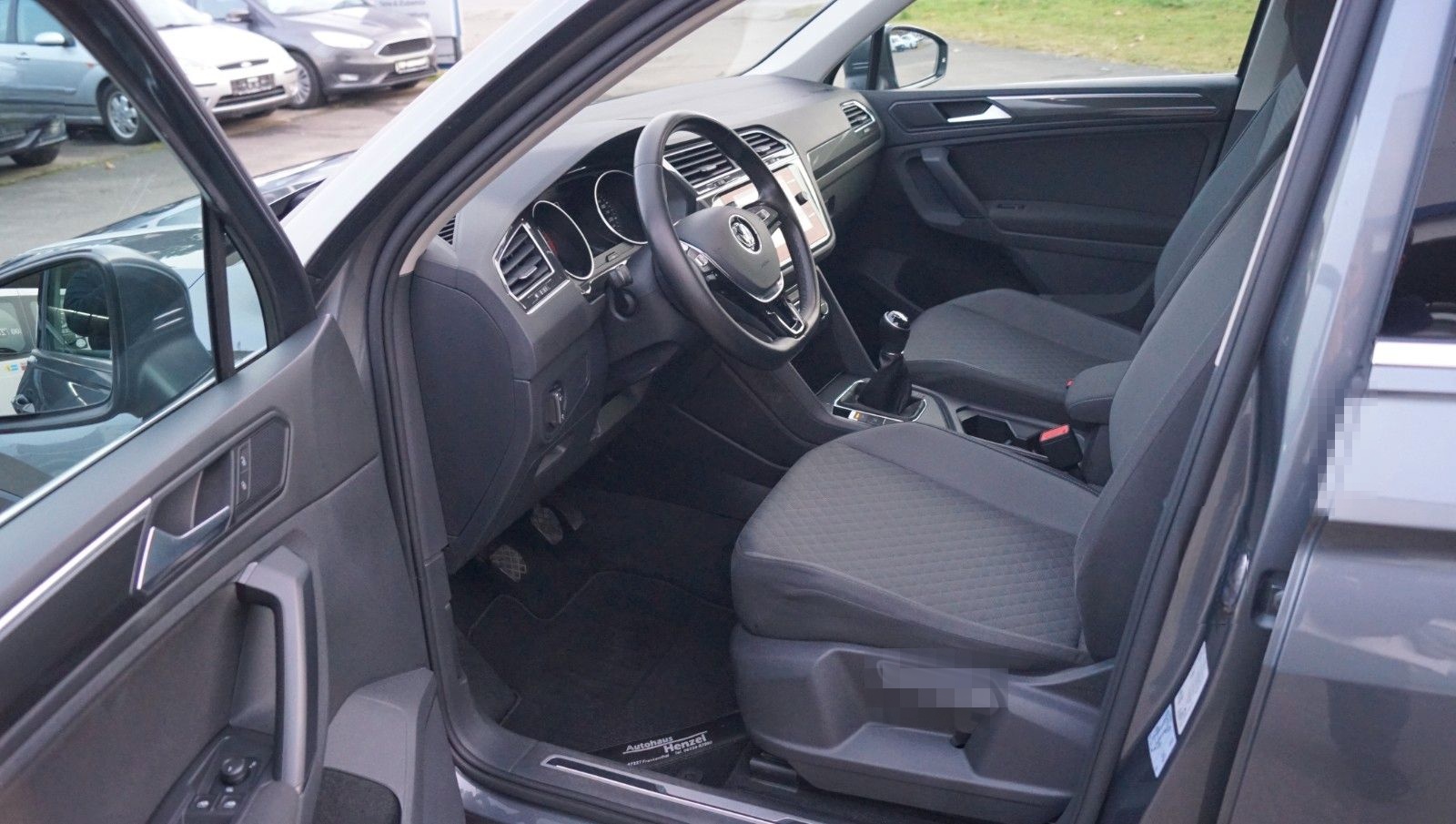 Volkswagen Tiguan 1.5 TSI Comfortline AHK+ACC+Navi+Ambiente foto 9