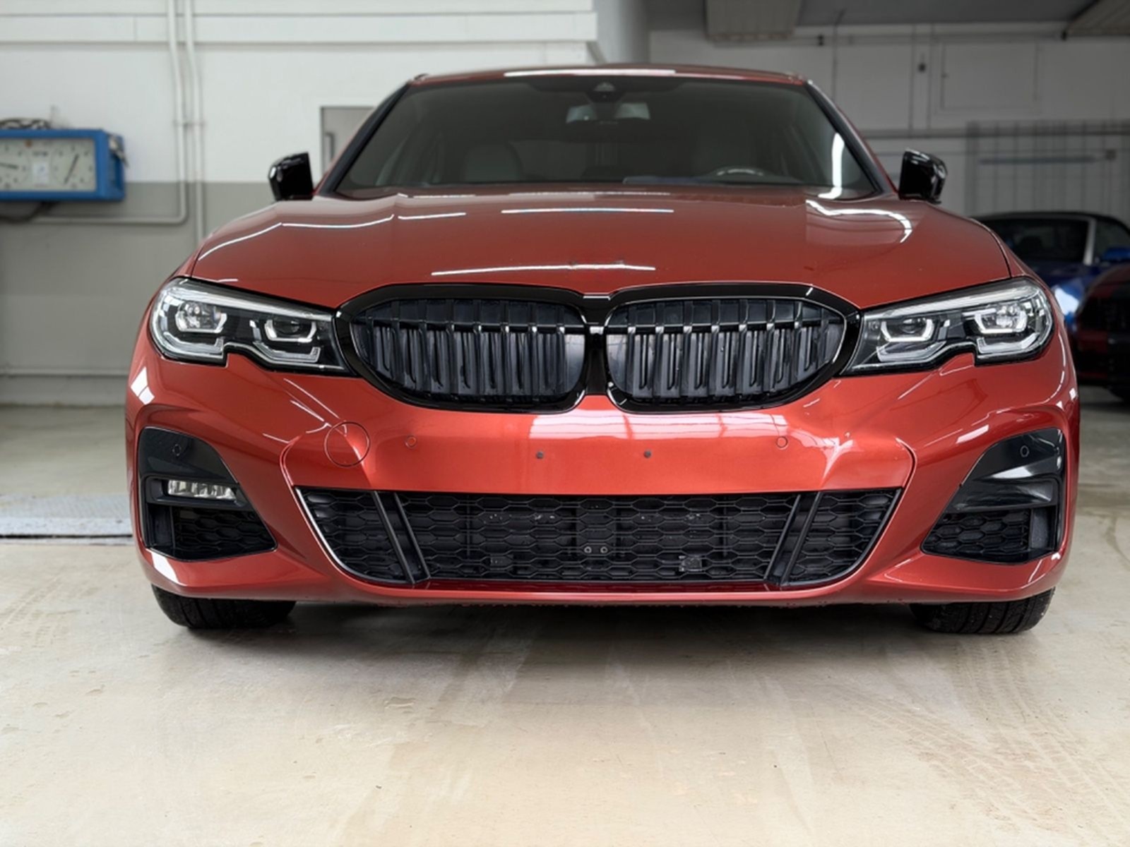 BMW 330i M Sport Automatic foto 2