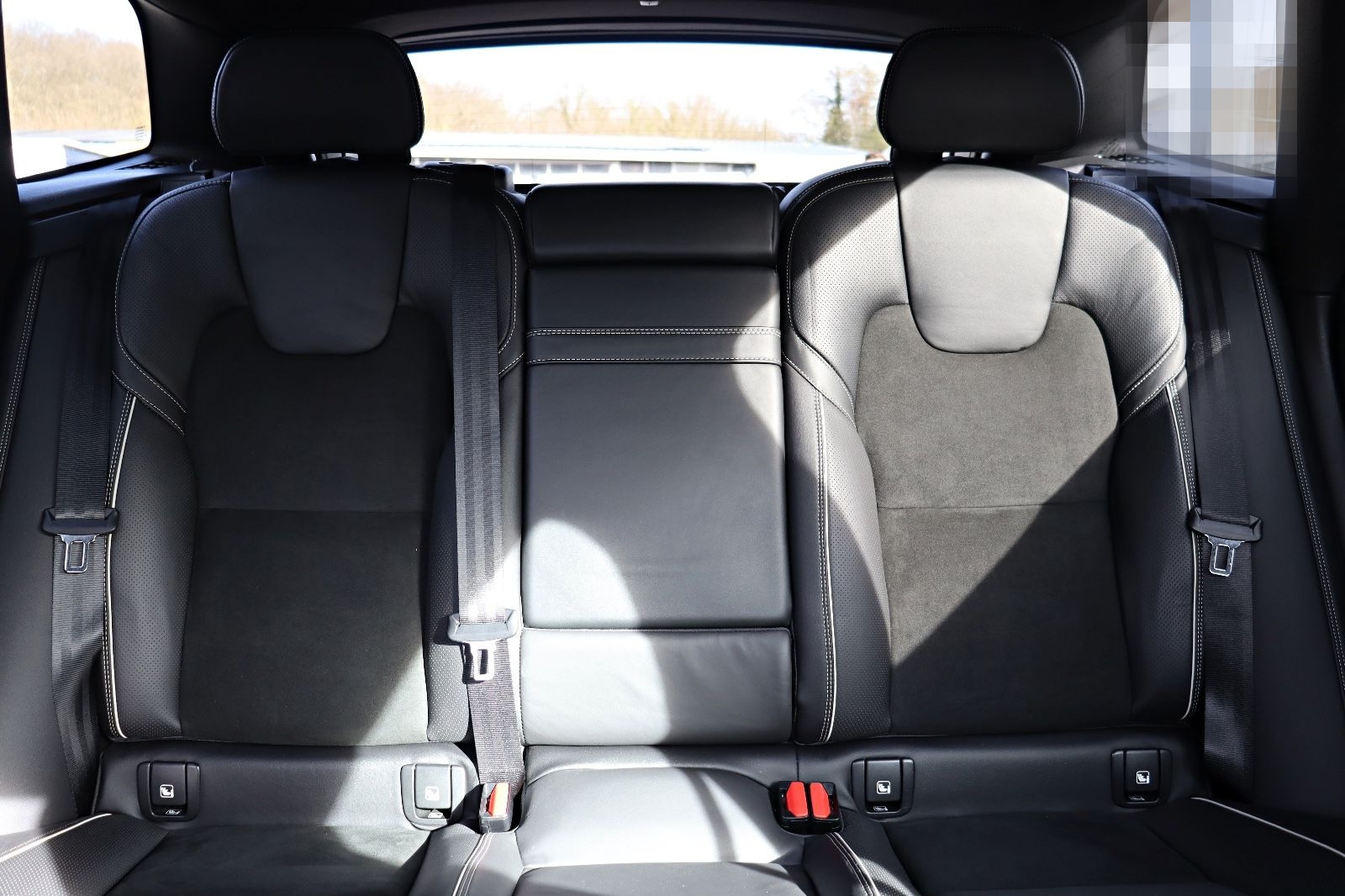 Volvo XC 60 R Design AWD D5 *LED*NAVI*RFK*PANORAMA*ACC foto 12