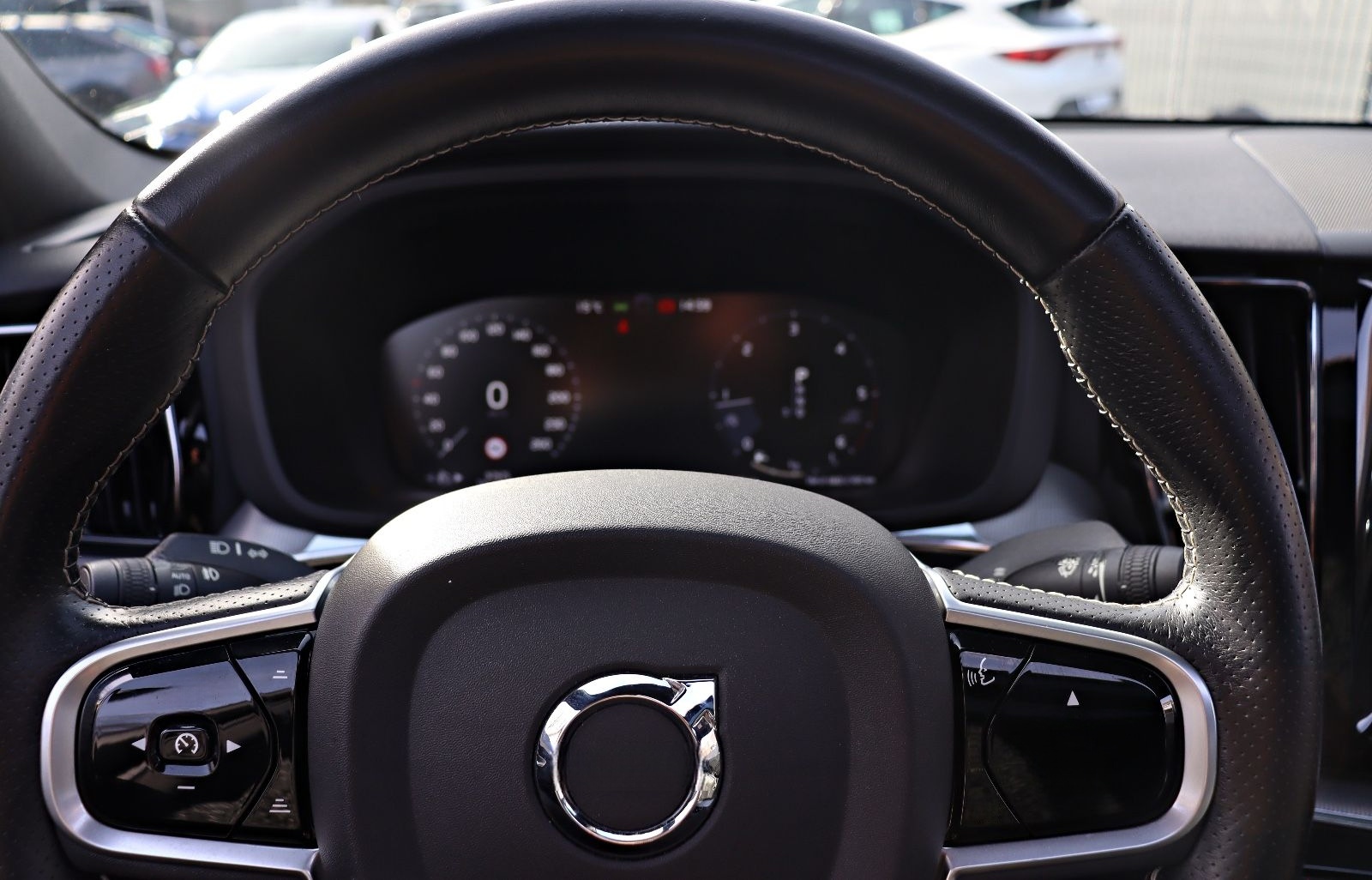 Volvo XC 60 R Design AWD D5 *LED*NAVI*RFK*PANORAMA*ACC foto 14