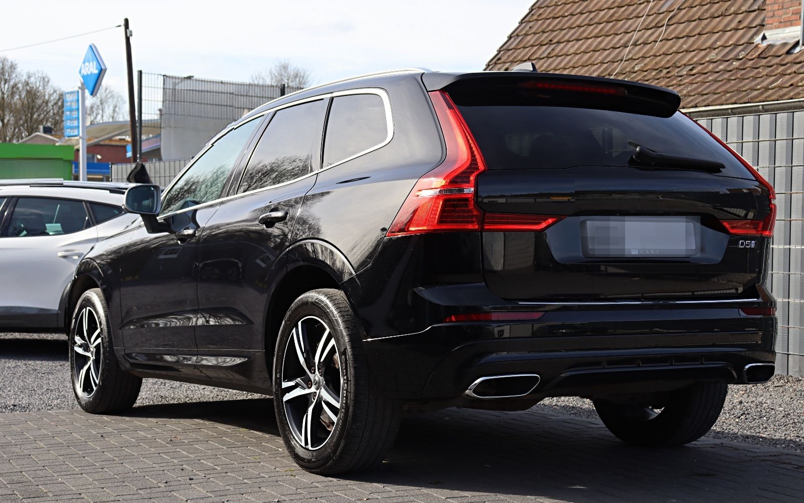Volvo XC 60 R Design AWD D5 *LED*NAVI*RFK*PANORAMA*ACC foto 5