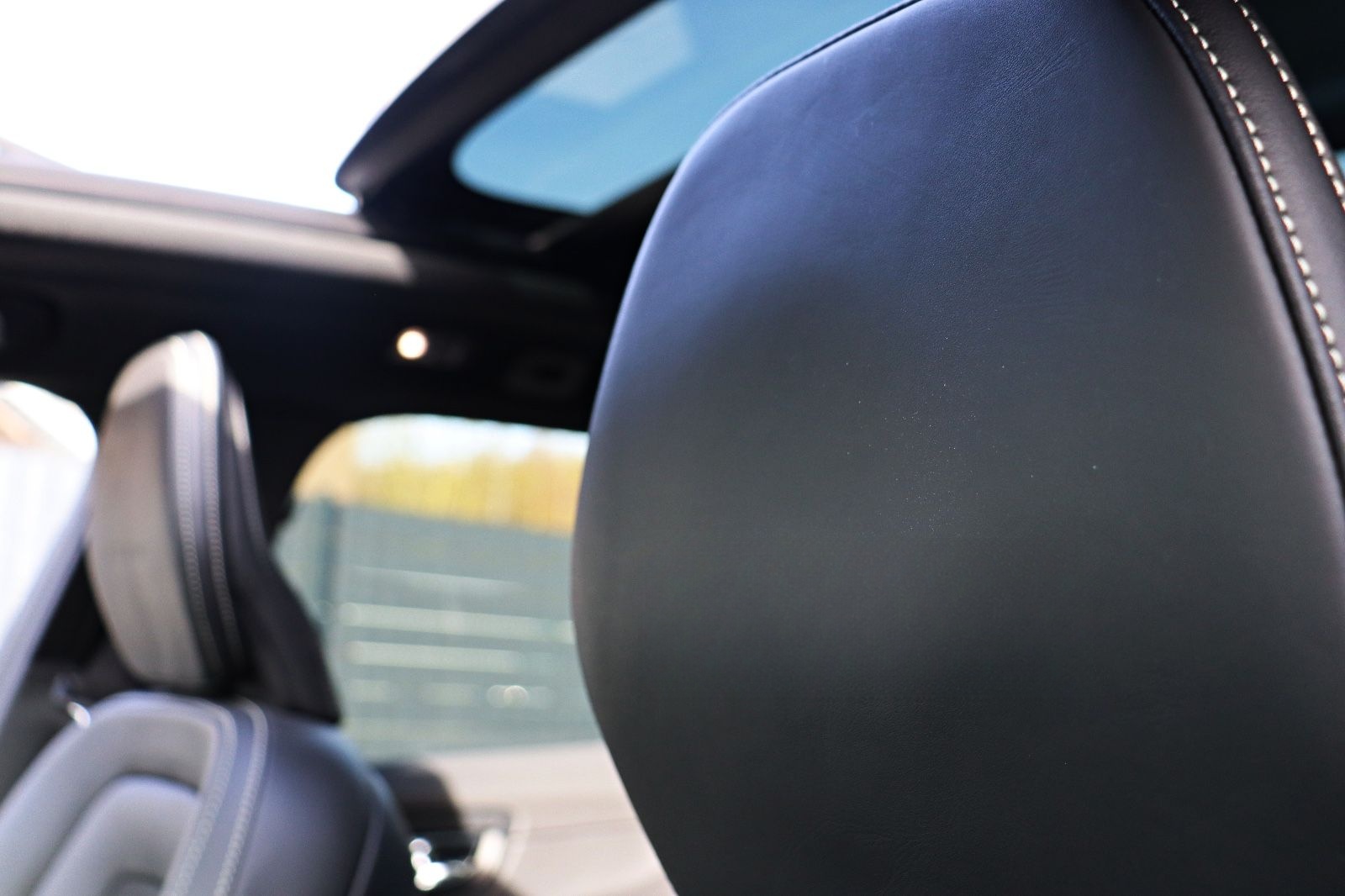 Volvo XC 60 R Design AWD D5 *LED*NAVI*RFK*PANORAMA*ACC foto 8