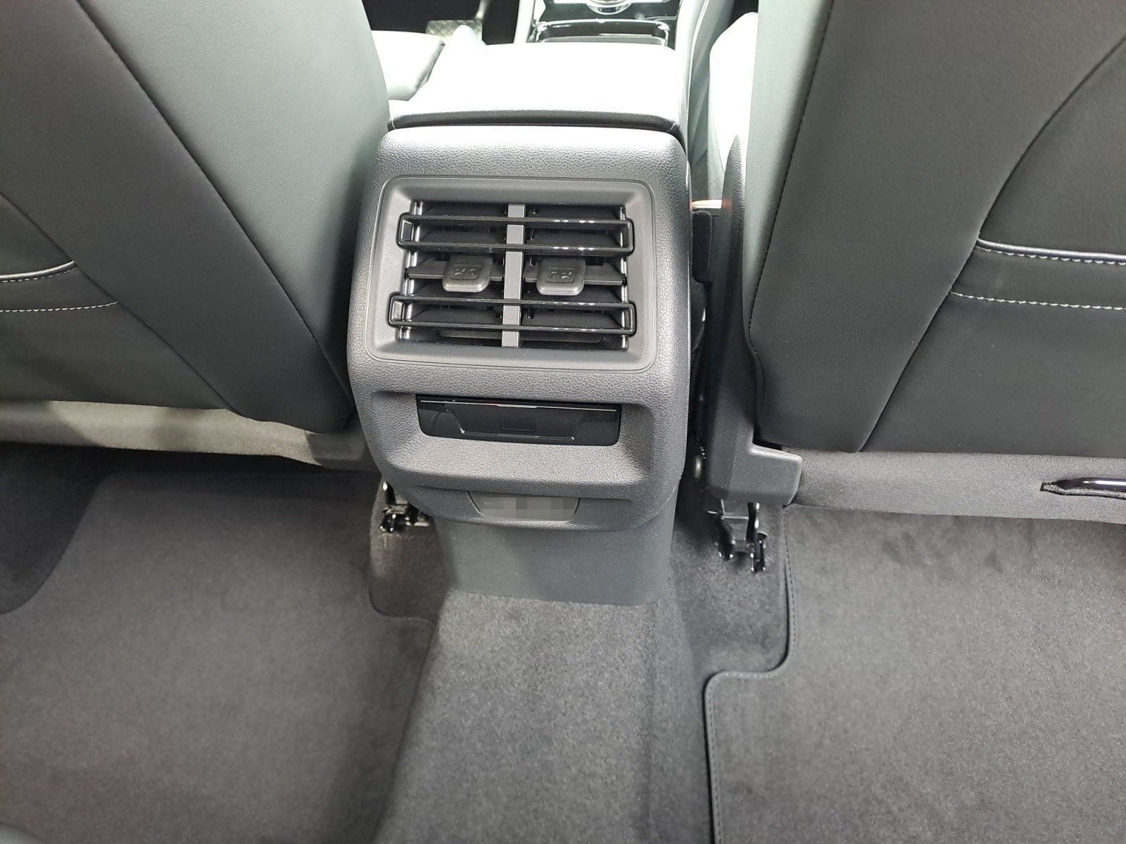 Volkswagen Tiguan Elegance 1,5 l eTSI OPF  (1  7-Gang-Doppe foto 13