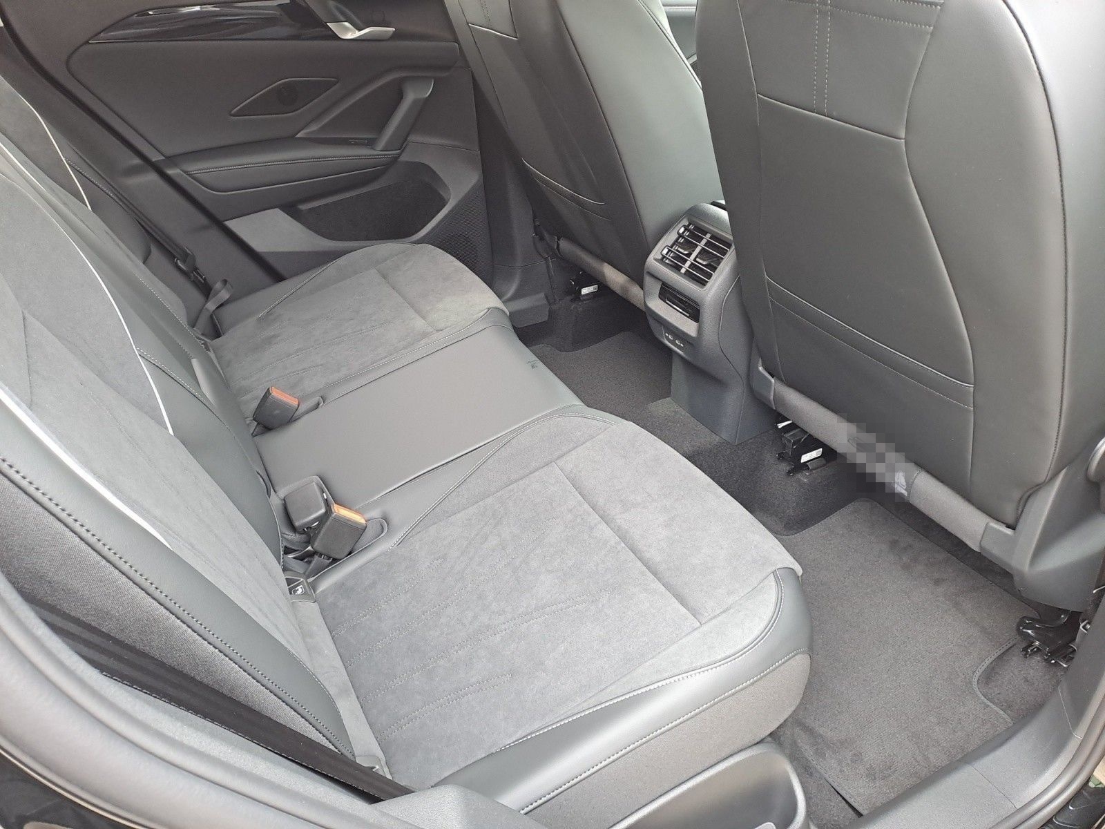 Volkswagen Tiguan Elegance 1,5 l eTSI OPF  (1  7-Gang-Doppe foto 14