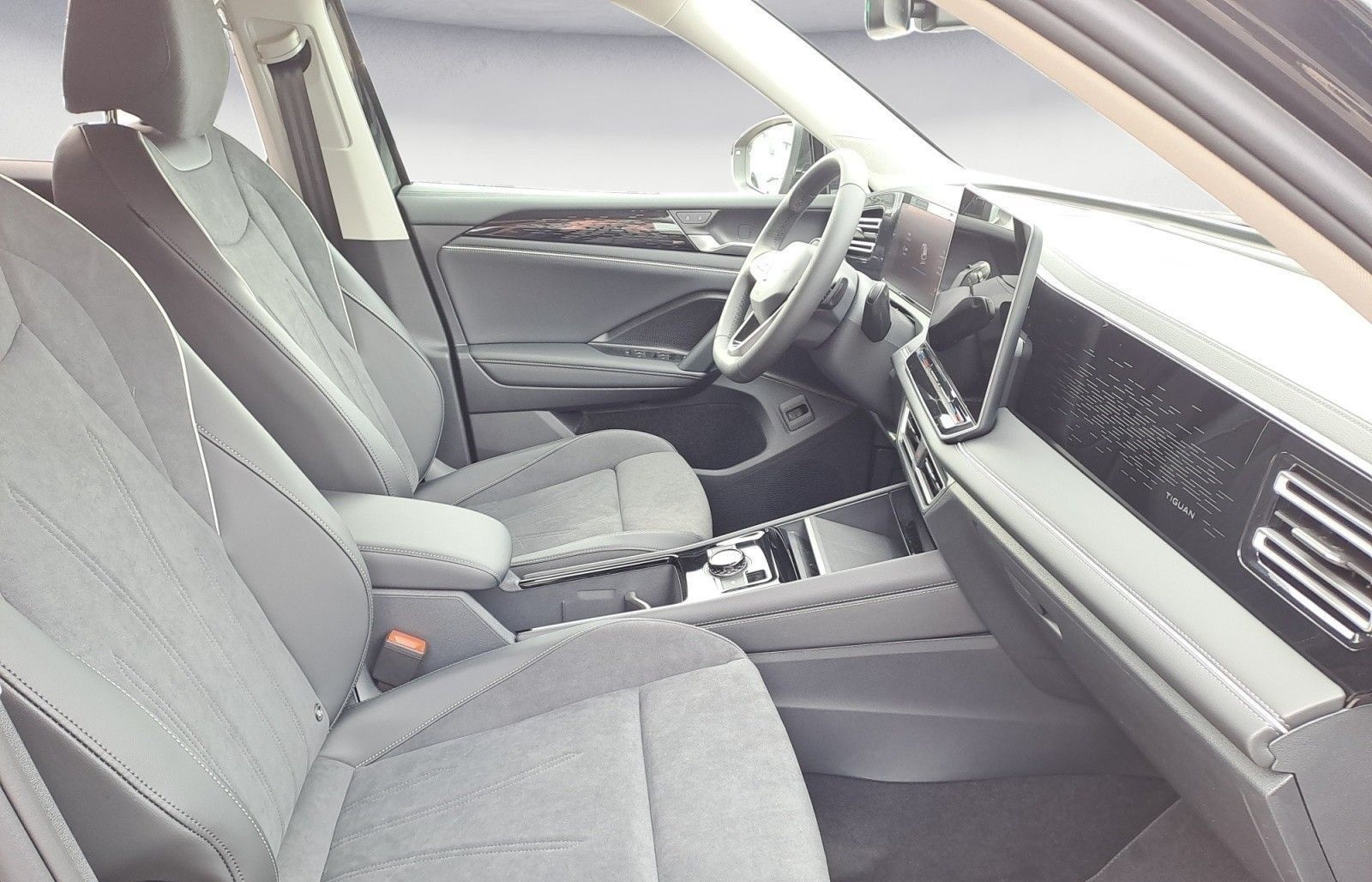 Volkswagen Tiguan Elegance 1,5 l eTSI OPF  (1  7-Gang-Doppe foto 8