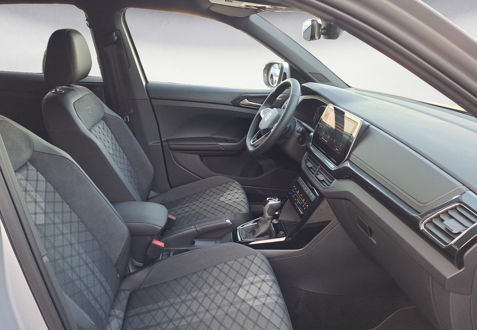 Volkswagen T-Cross R-Line 1.0 l TSI OPF   7-Gang-Doppelkupp foto 8