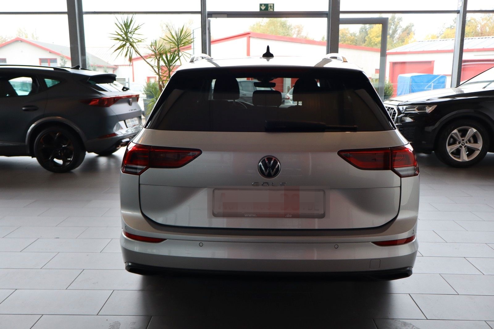 Volkswagen Golf VIII Var. 2.0 TDI DSG,KameraNaviLED,AHK,1Hd foto 6