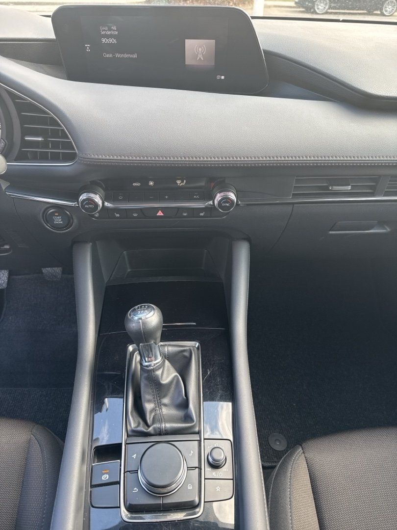 Mazda 3 SKYACTIV-G 2.0 150PS M Hybrid foto 6