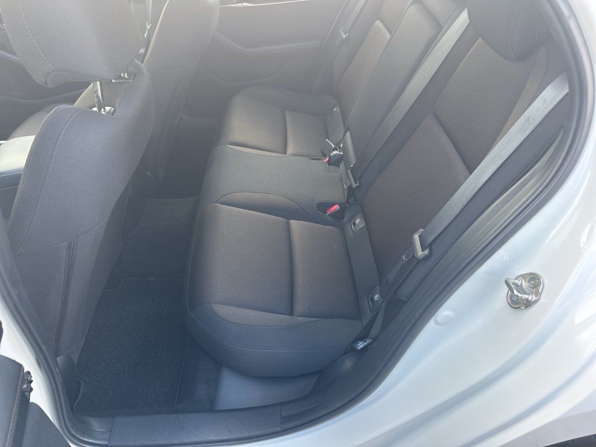 Mazda 3 SKYACTIV-G 2.0 150PS M Hybrid foto 9