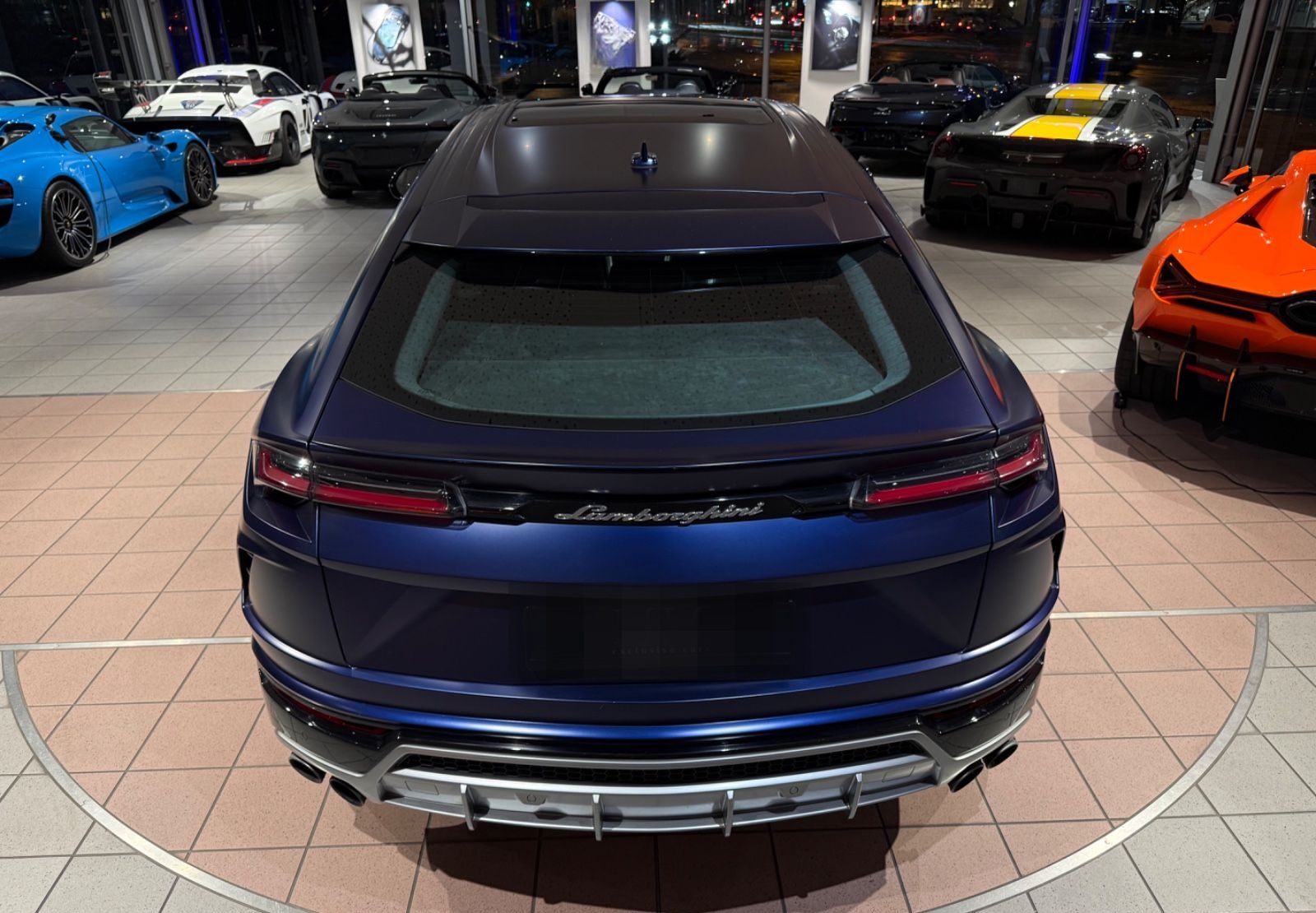 Lamborghini Urus ADAS*PANO*HEAD-UP*NIGHT-VISION*MATT-LACK foto 11