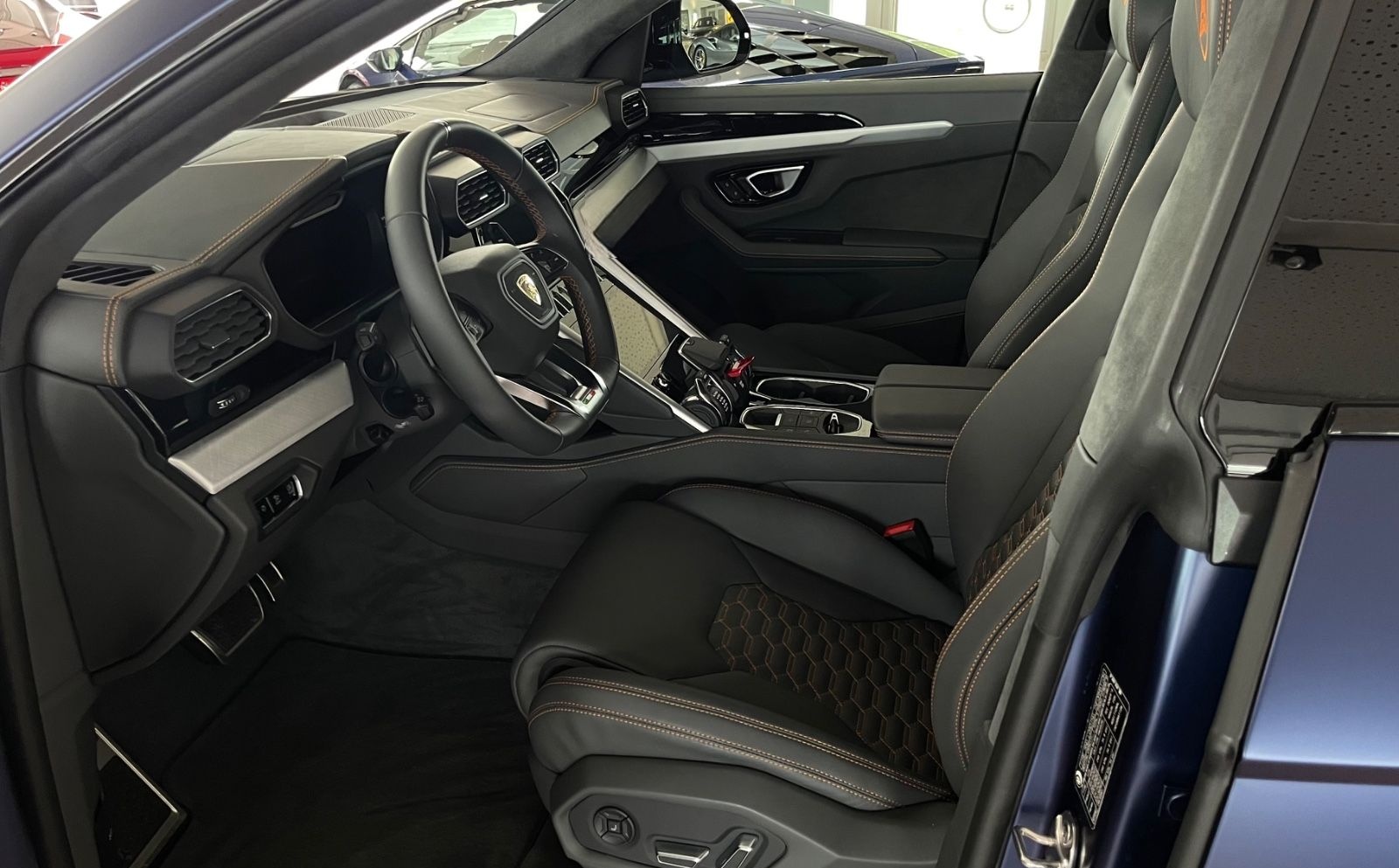 Lamborghini Urus ADAS*PANO*HEAD-UP*NIGHT-VISION*MATT-LACK foto 12