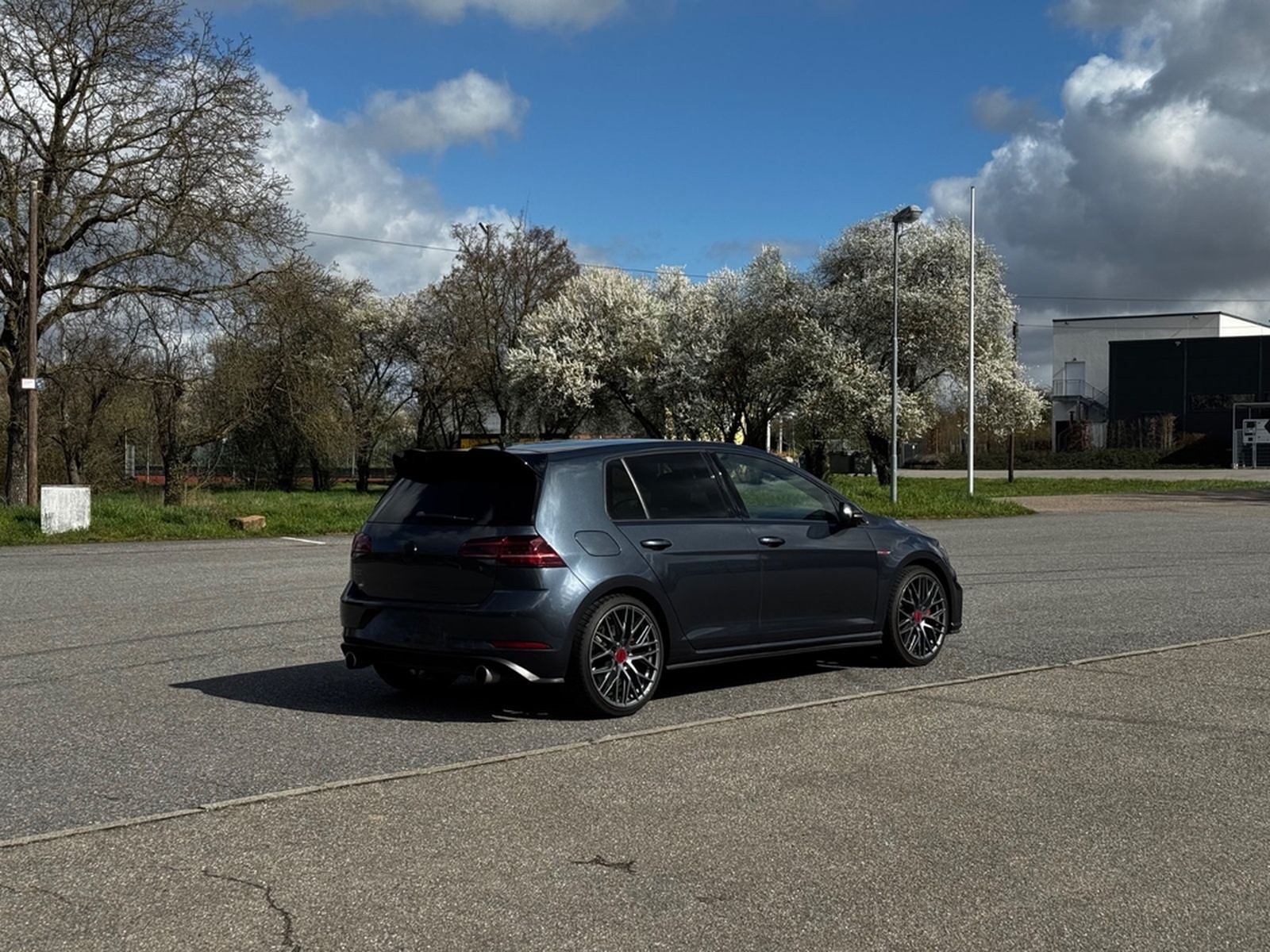 Volkswagen Golf 2.0 TSI DSG GTI Performance GTI Performance foto 3