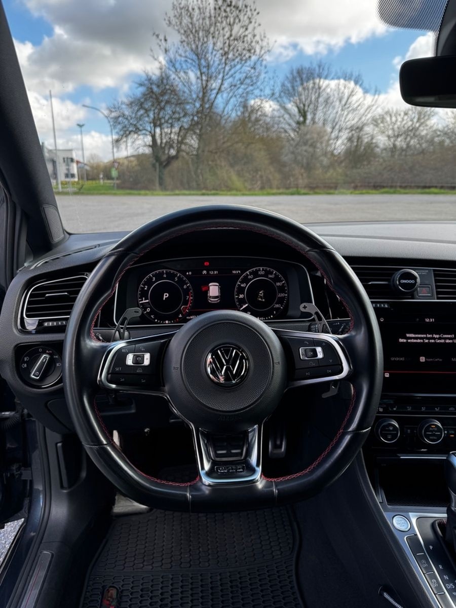 Volkswagen Golf 2.0 TSI DSG GTI Performance GTI Performance foto 10