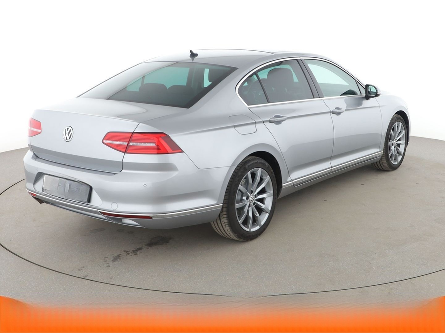 Volkswagen Passat 1.8 TSI Highline BM Aut.*NAVI*LED*ACC* foto 6