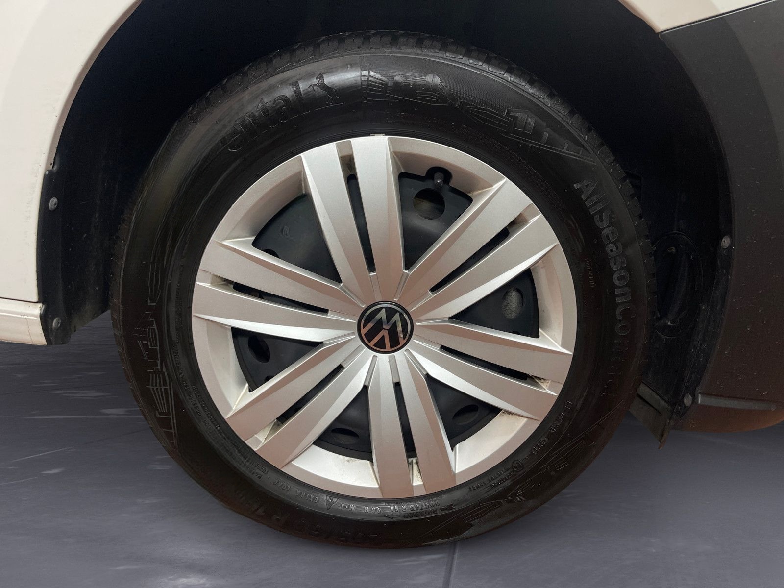 Volkswagen Caddy Cargo 1,5 TSI Fro 6-Gang foto 12