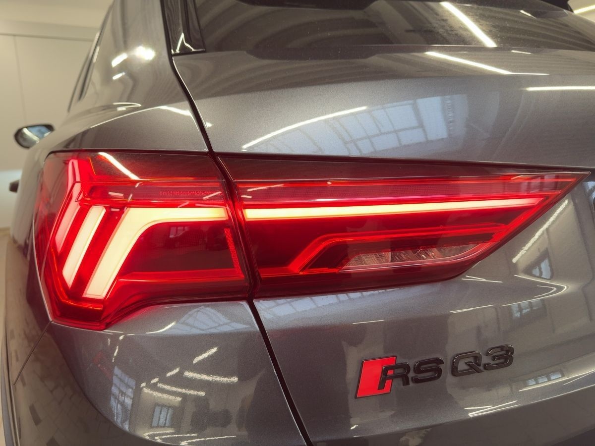 Audi RS Q3 2.5 TFSI Kamera SONOS LED Navi virtual foto 17