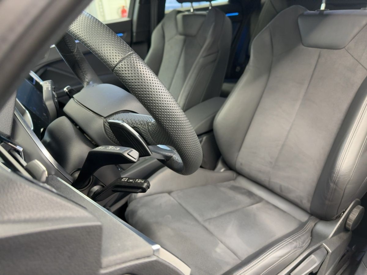 Audi RS Q3 2.5 TFSI Kamera SONOS LED Navi virtual foto 19