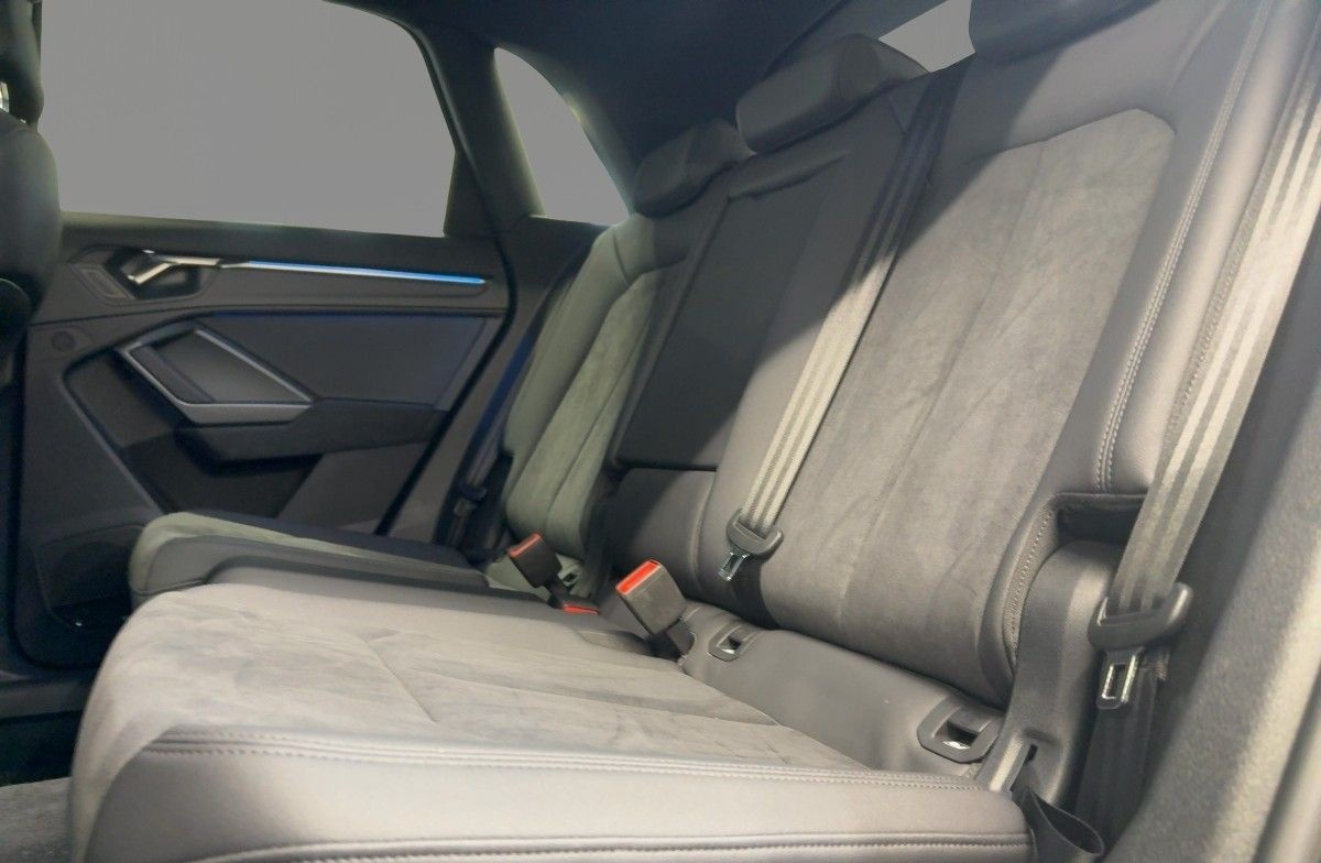 Audi RS Q3 2.5 TFSI Kamera SONOS LED Navi virtual foto 10
