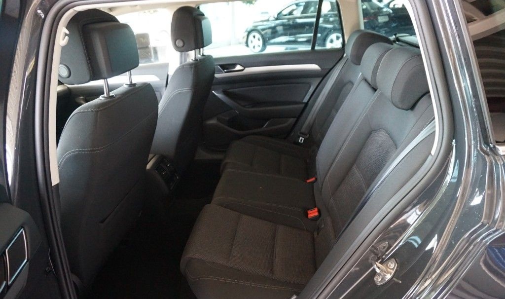 Volkswagen PASSAT VARIANT 2,0 TDI KAMERA ACC AHK SHZ NAVI foto 14