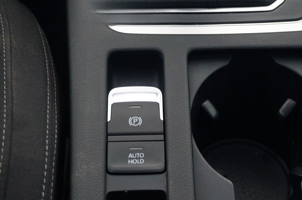 Volkswagen PASSAT VARIANT 2,0 TDI KAMERA ACC AHK SHZ NAVI foto 21