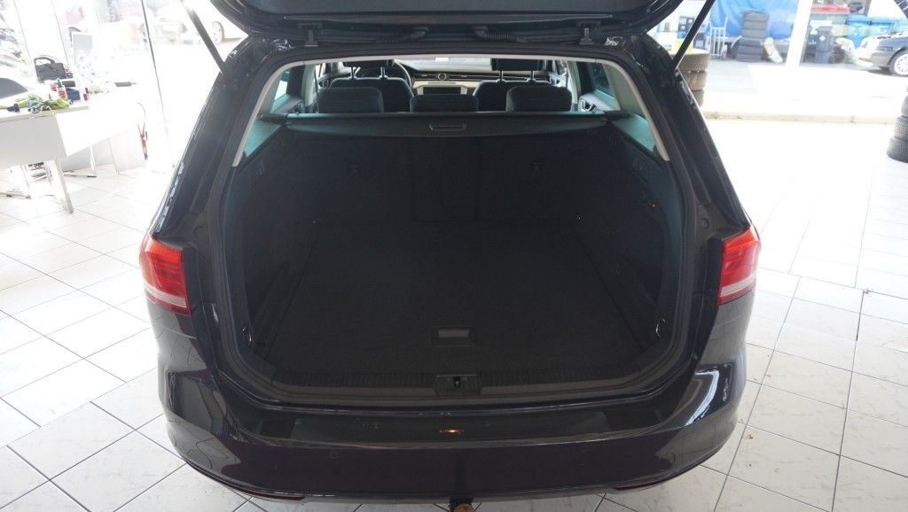 Volkswagen PASSAT VARIANT 2,0 TDI KAMERA ACC AHK SHZ NAVI foto 6