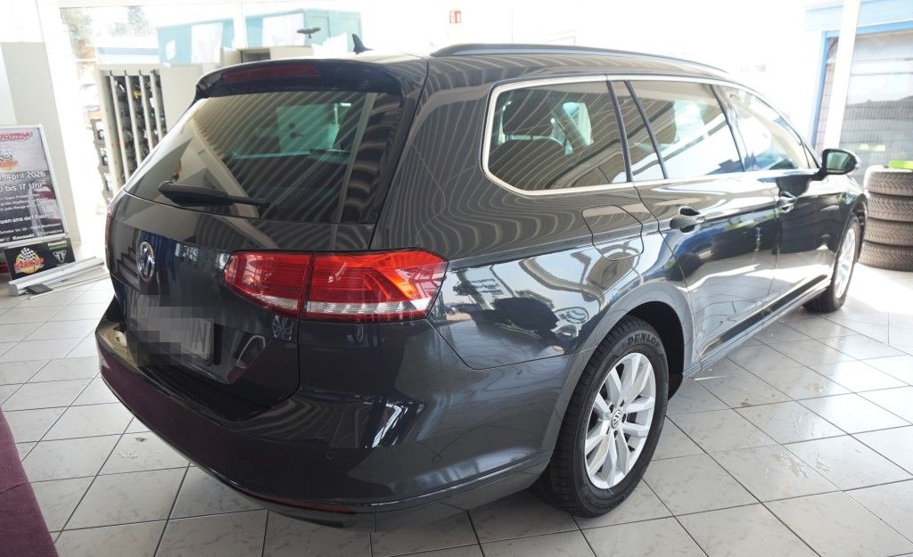 Volkswagen PASSAT VARIANT 2,0 TDI KAMERA ACC AHK SHZ NAVI foto 7