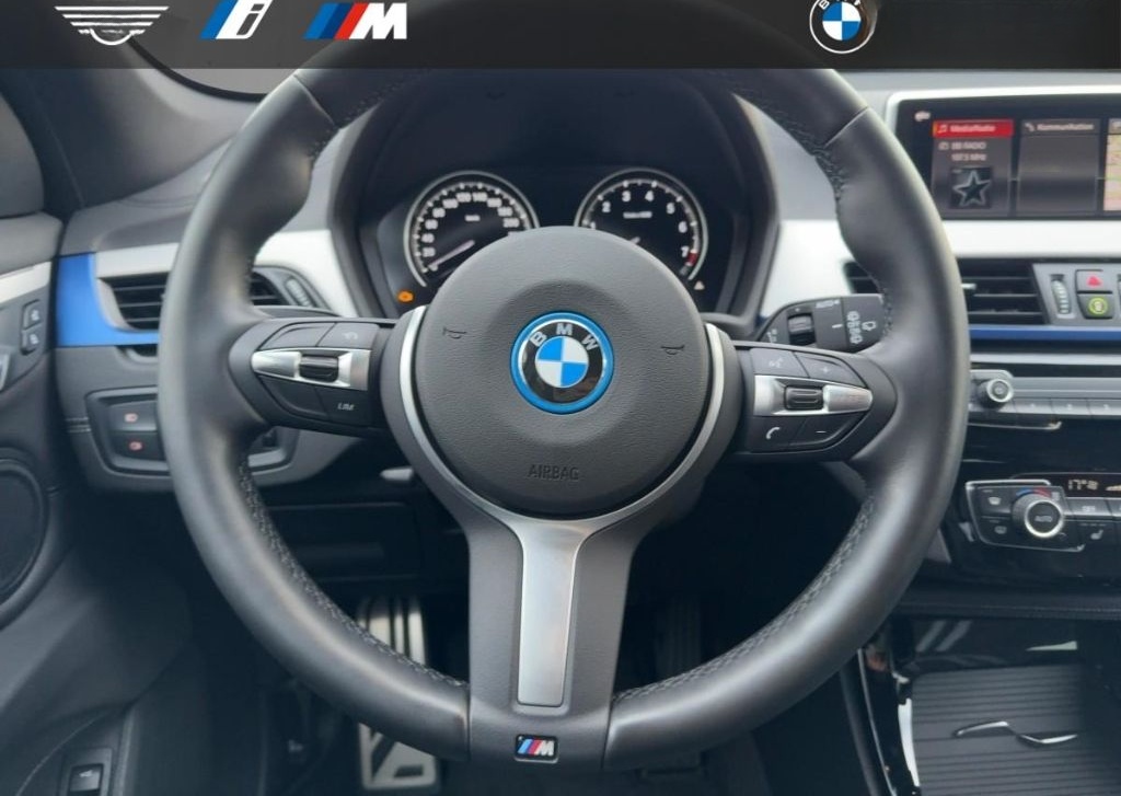 BMW X1 xDrive25e M Sport Park-Assistent LED foto 11