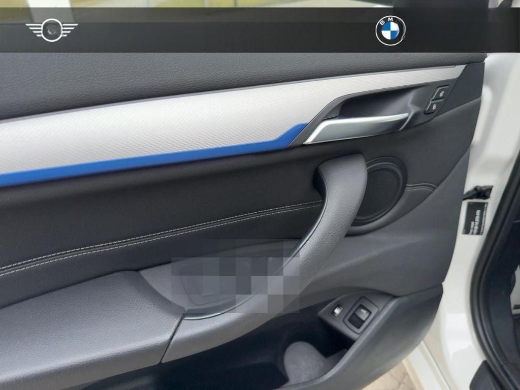 BMW X1 xDrive25e M Sport Park-Assistent LED foto 14