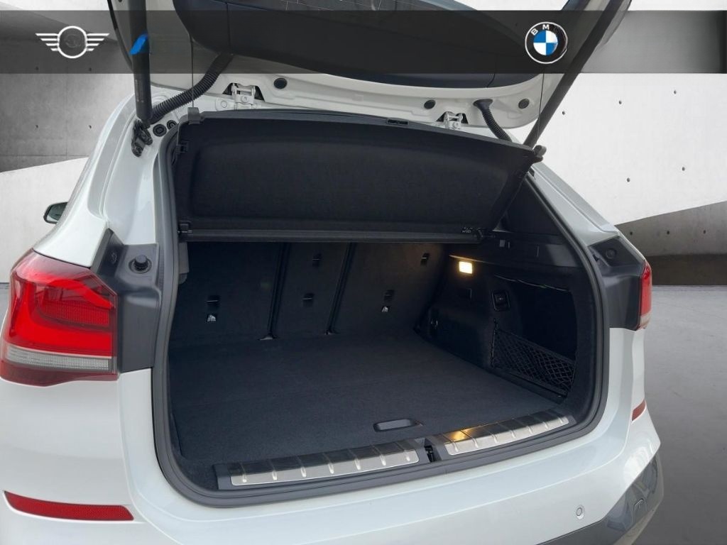 BMW X1 xDrive25e M Sport Park-Assistent LED foto 7