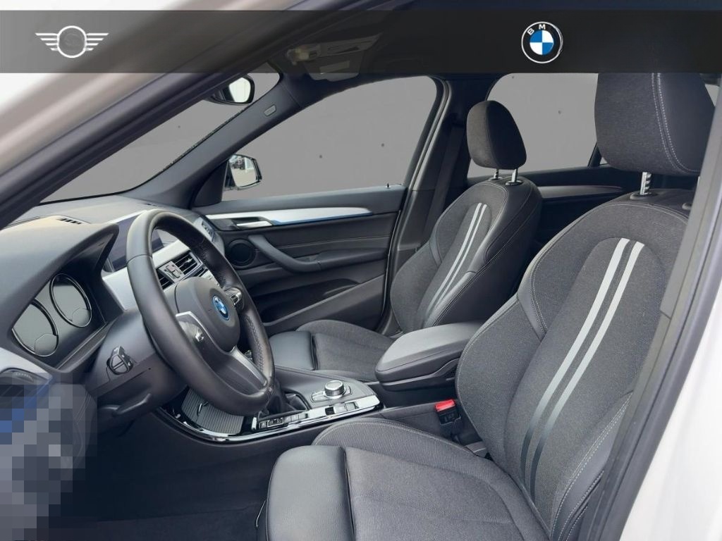 BMW X1 xDrive25e M Sport Park-Assistent LED foto 8