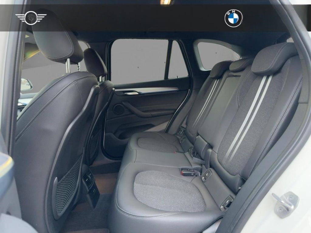 BMW X1 xDrive25e M Sport Park-Assistent LED foto 9