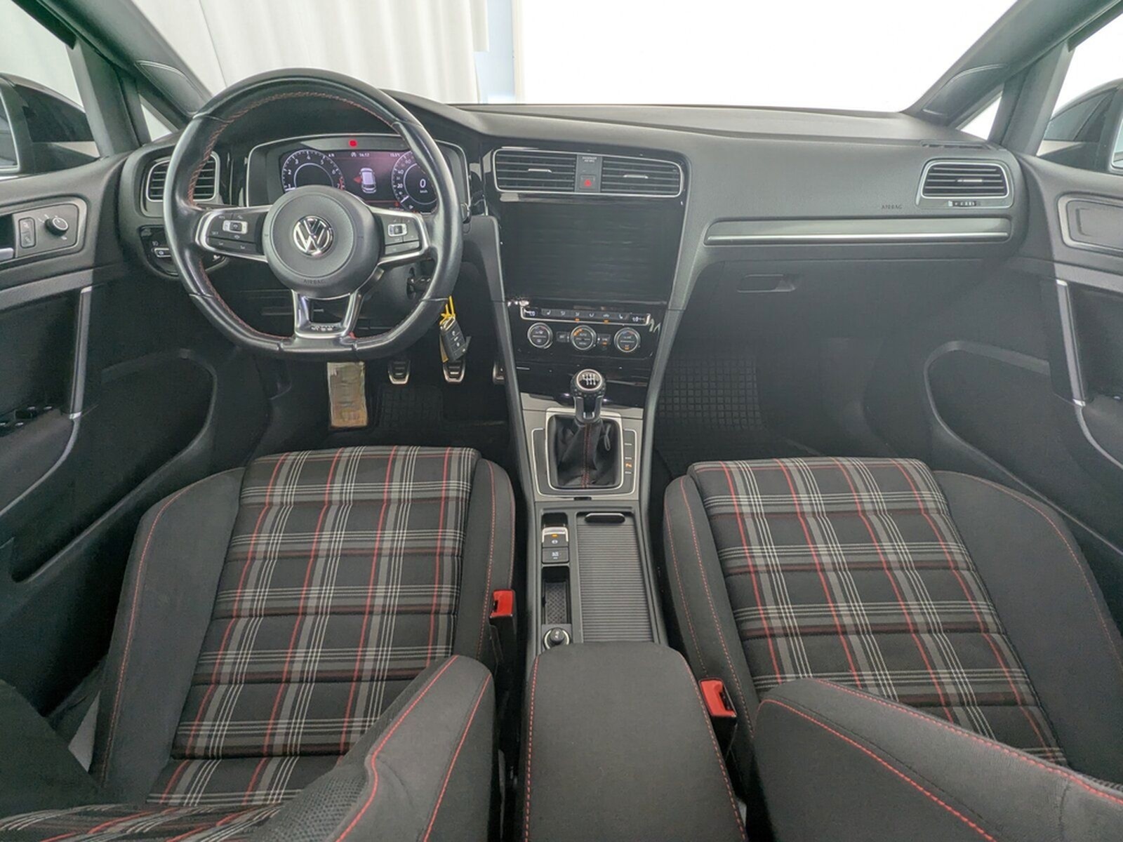 Volkswagen Golf VII 2.0 TSI GTI Performance LED+NAVI+ACC+VC foto 17