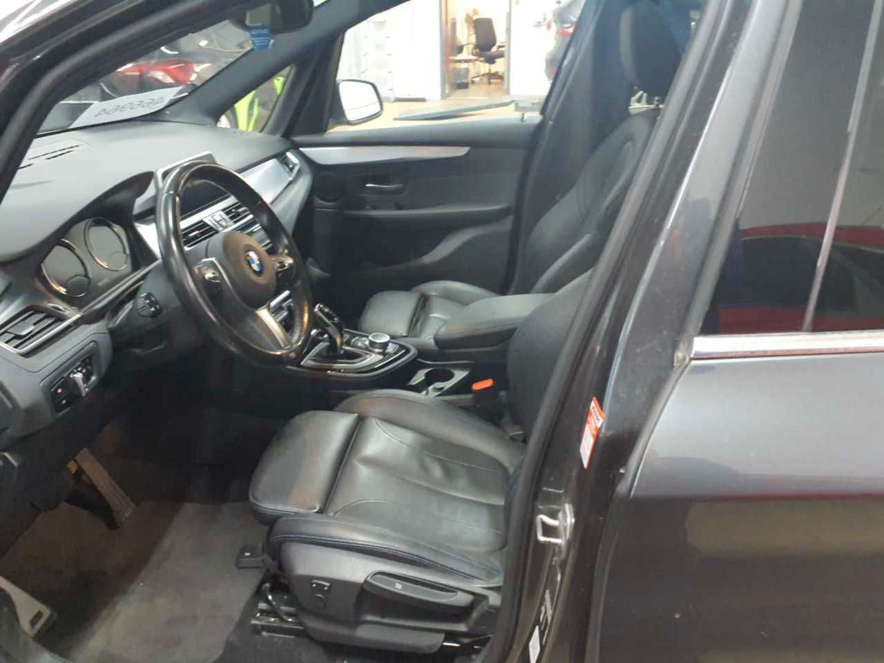 BMW 220i Gran Tourer Aut. M Sport Navi Pano foto 3