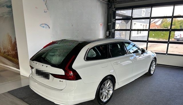 Volvo V90 Kombi Momentum Pro foto 2