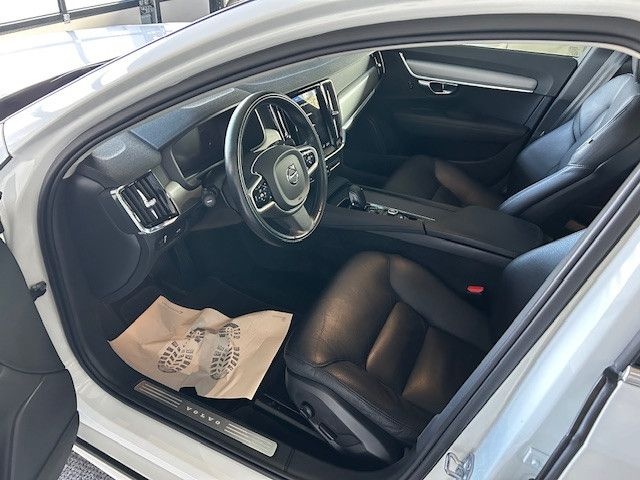 Volvo V90 Kombi Momentum Pro foto 6